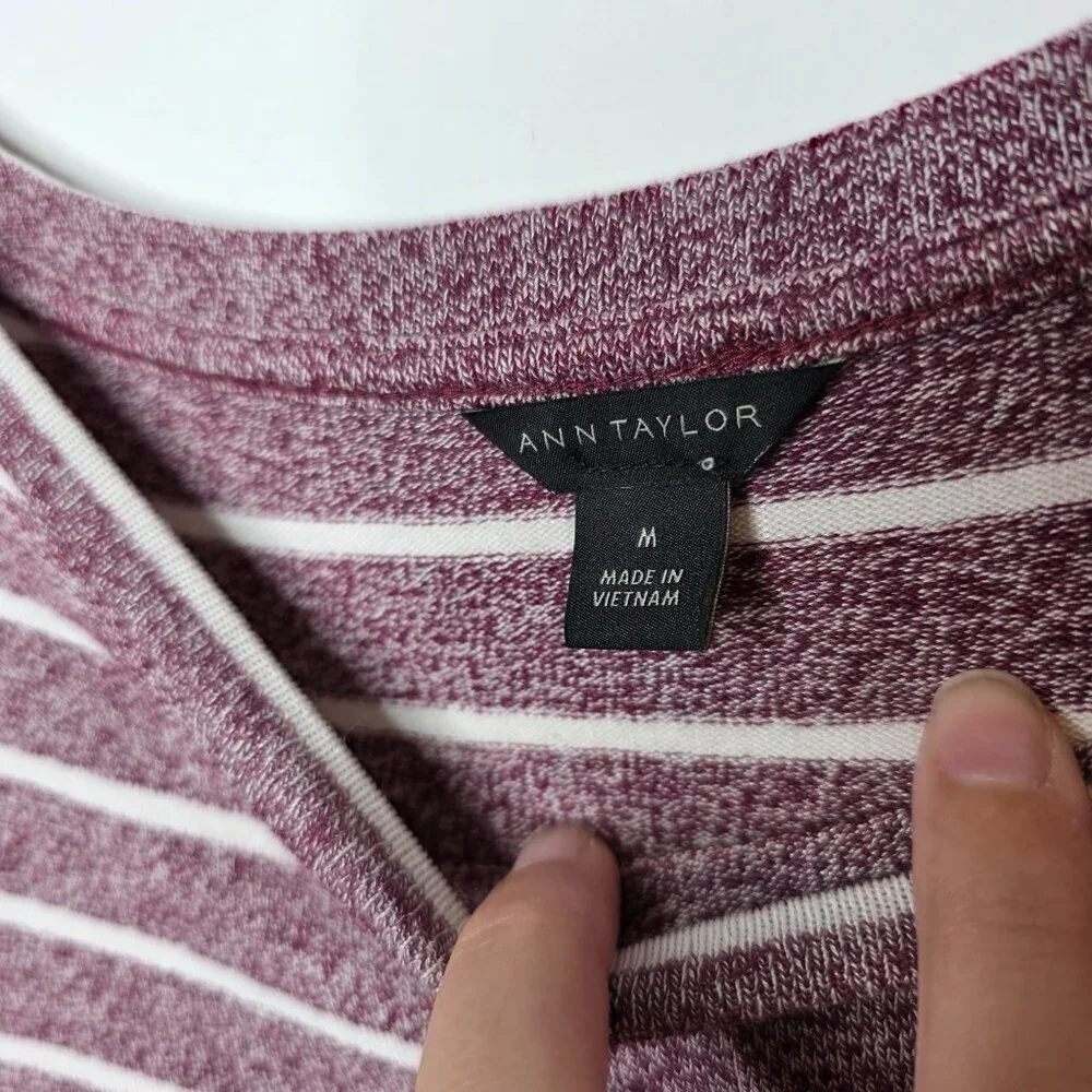 Ann Taylor Sweater Womens Medium‎
